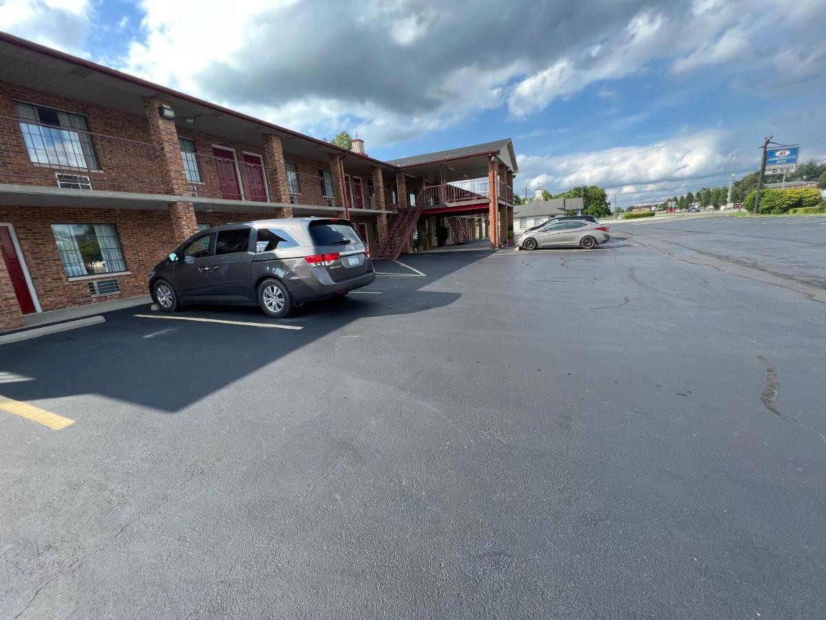 Americas Inn Bardstown Luaran gambar