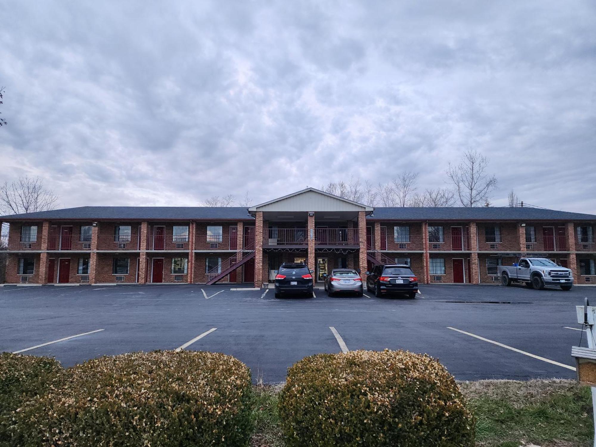 Americas Inn Bardstown Luaran gambar
